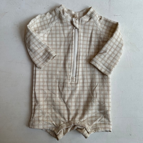 Quincy Mae Long Sleeve One Piece Rashguard in Oat Check - Picture 2 of 6